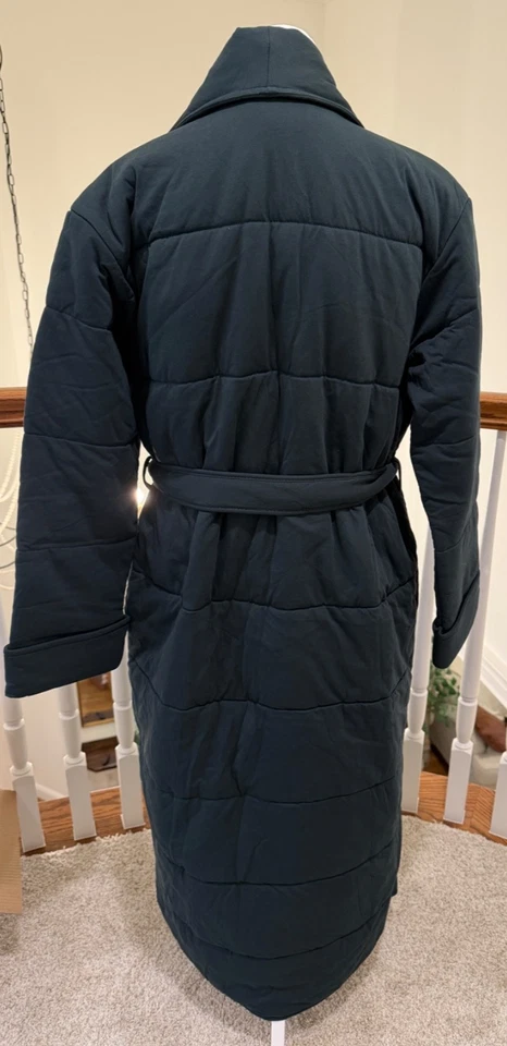 Bata acolchada Skin Sierra para mujer verde abeto talla 2 EE. UU. M algodón acolchado con cinturón Foto 2 de 4