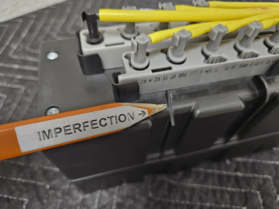 2000-06 Mercedes-Benz S430 W220 Genuine Vacuum Pump - Image 2 of 4