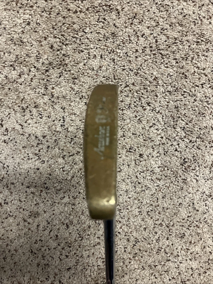 Titleist Acushnet Bullseye Kids Putter 24 Inches RH LH - Image 3 of 4