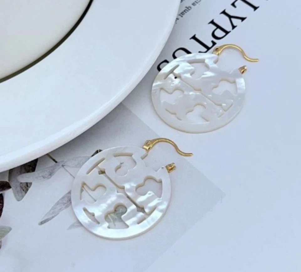 New! Tory White Hoops earrings TB logo with Jewelry Pouch Size:3.3*2.9cm - Image 3 of 3