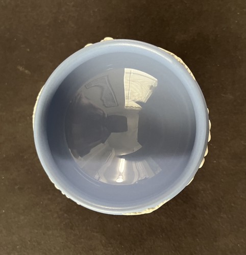 Wedgwood Jasperware Creme auf Lavendel (hellblau) Master offene Salzschale - Bild 5 von 6
