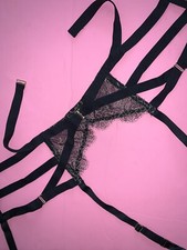 NWT Victoria's Secret M/L garter belt BLACK BEIGE strappy lace SCANDALOUS