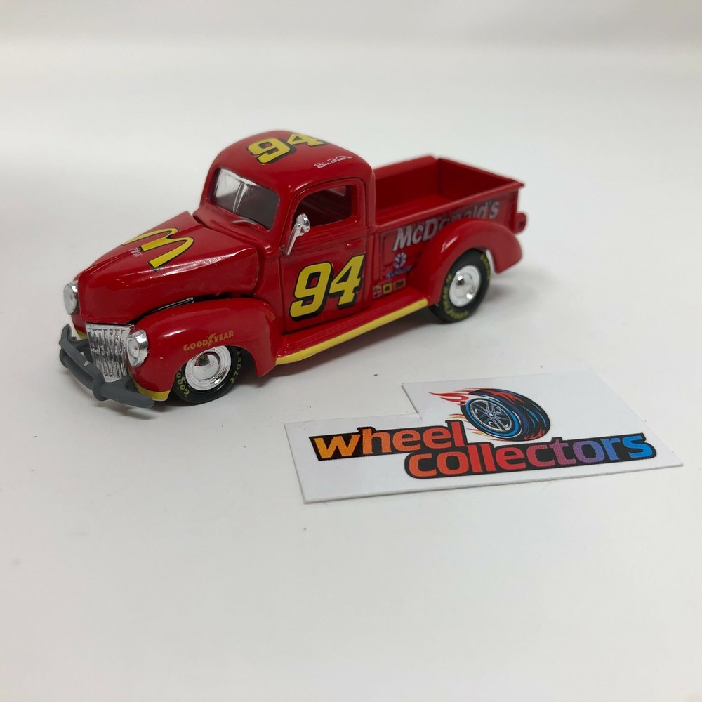 #3210  1940 Ford Pick Up * Diecast Model 1:55 Scale Racing Champions * B25
