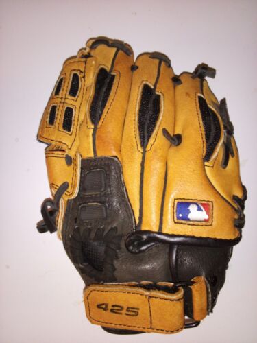 Wilson EZ Catch 425 -,Power T-Ball Glove  9.5” A0427 Z95- Fit Right Hand -t-ball - Picture 1 of 5