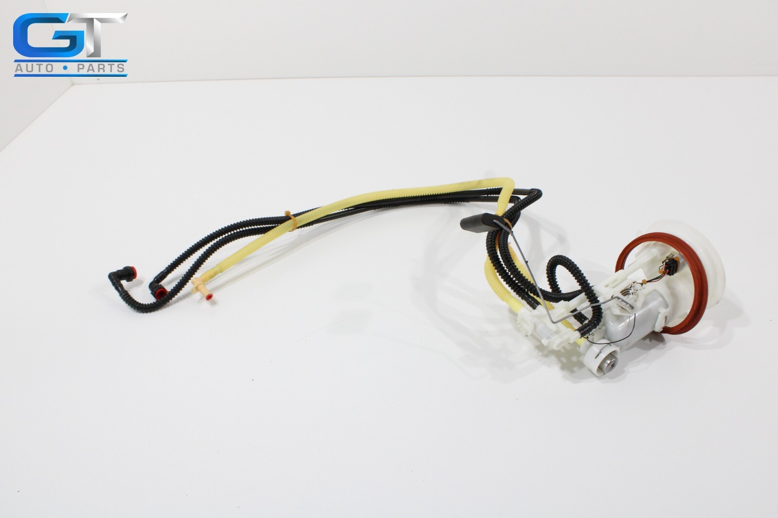 AUDI Q3 2.0L LEFT SIDE FUEL GAS TANK PUMP SENDING LEVEL UNIT OEM 2015