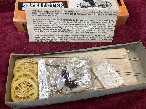 Fador’s Authentic Smallster 1908 Baker Electric 3/4 Inch Model Kit NOS ca.1950 - 第 4/7 張圖片