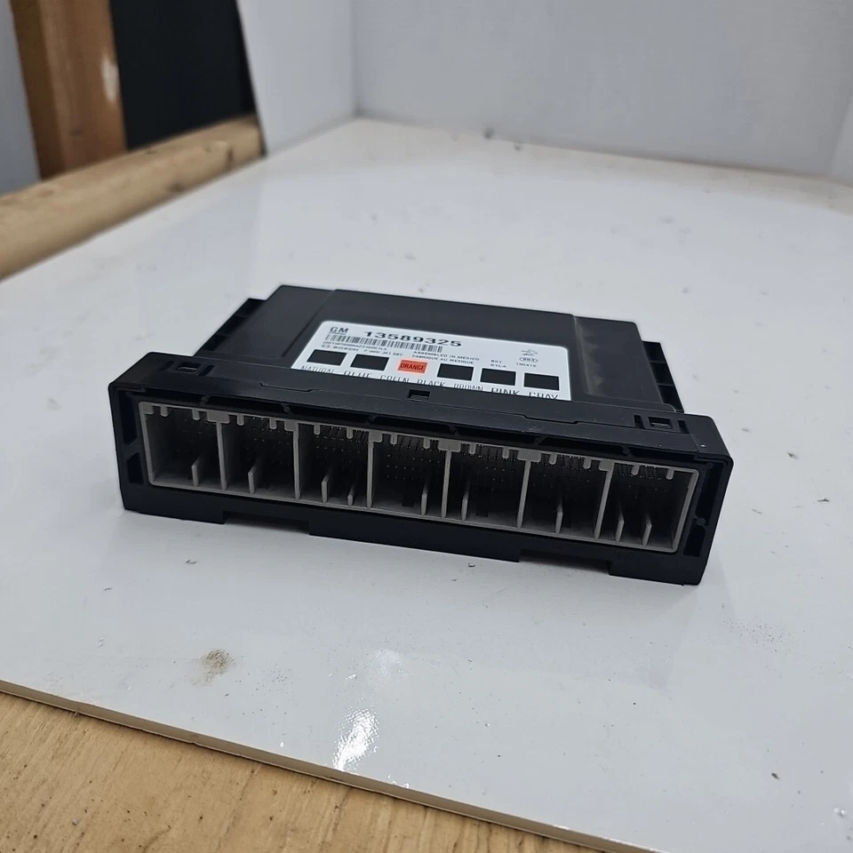 2013-2016 CHEVY CRUZE OEM BODY CONTROL MODULE UNIT BCM 13589325 - Image 3 of 4