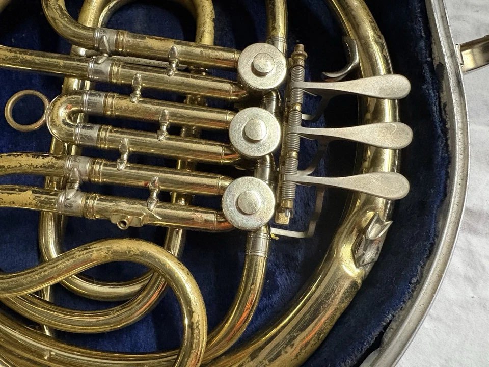 Cuerno francés King individual - con estuche - para piezas/reparación Foto 2 de 4