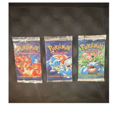 Pokémon Base Set Booster Packs Wizards 3x Charizard Blastoise