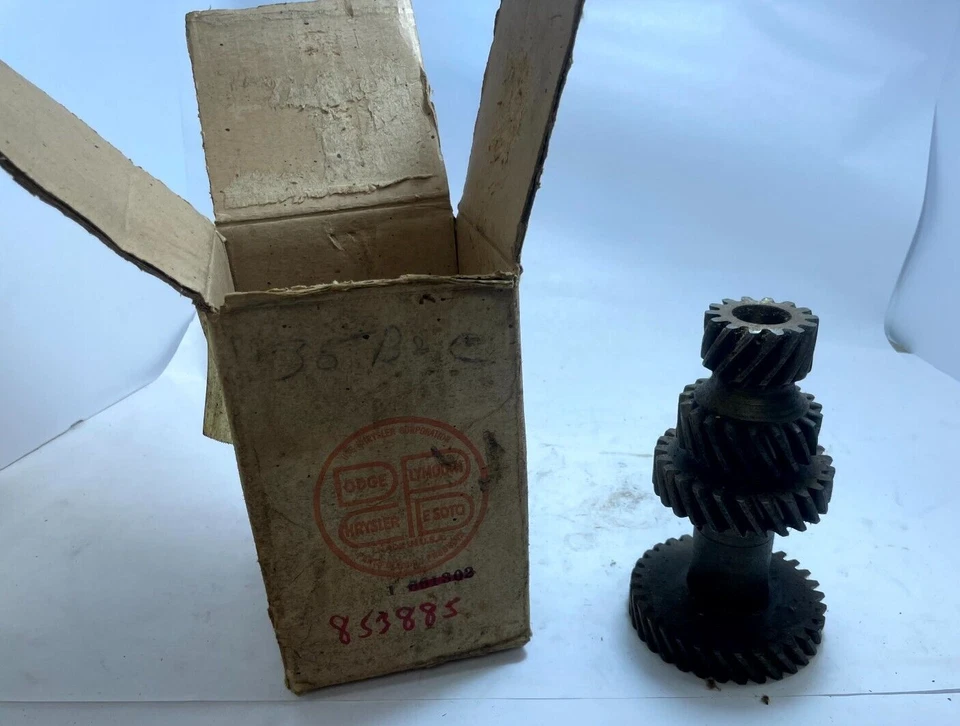 1940 Plymouth Dodge DeSoto Chrysler Countershaft Cluster Gear 853885 NOS - Image 4 of 4