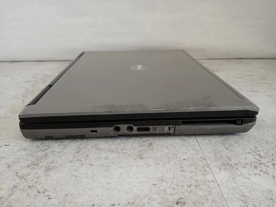 Dell D620 14" Laptop Intel Core Duo 2GB RAM 250GB HDD WinXP RS232 *READ* -RR - Image 4 of 4