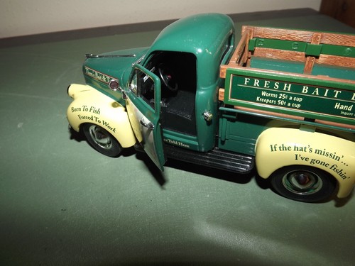 Thomas Kincade "The End of a Perfect Day" Die Cast Truck/Boat/Accessories/COA - Picture 6 of 15