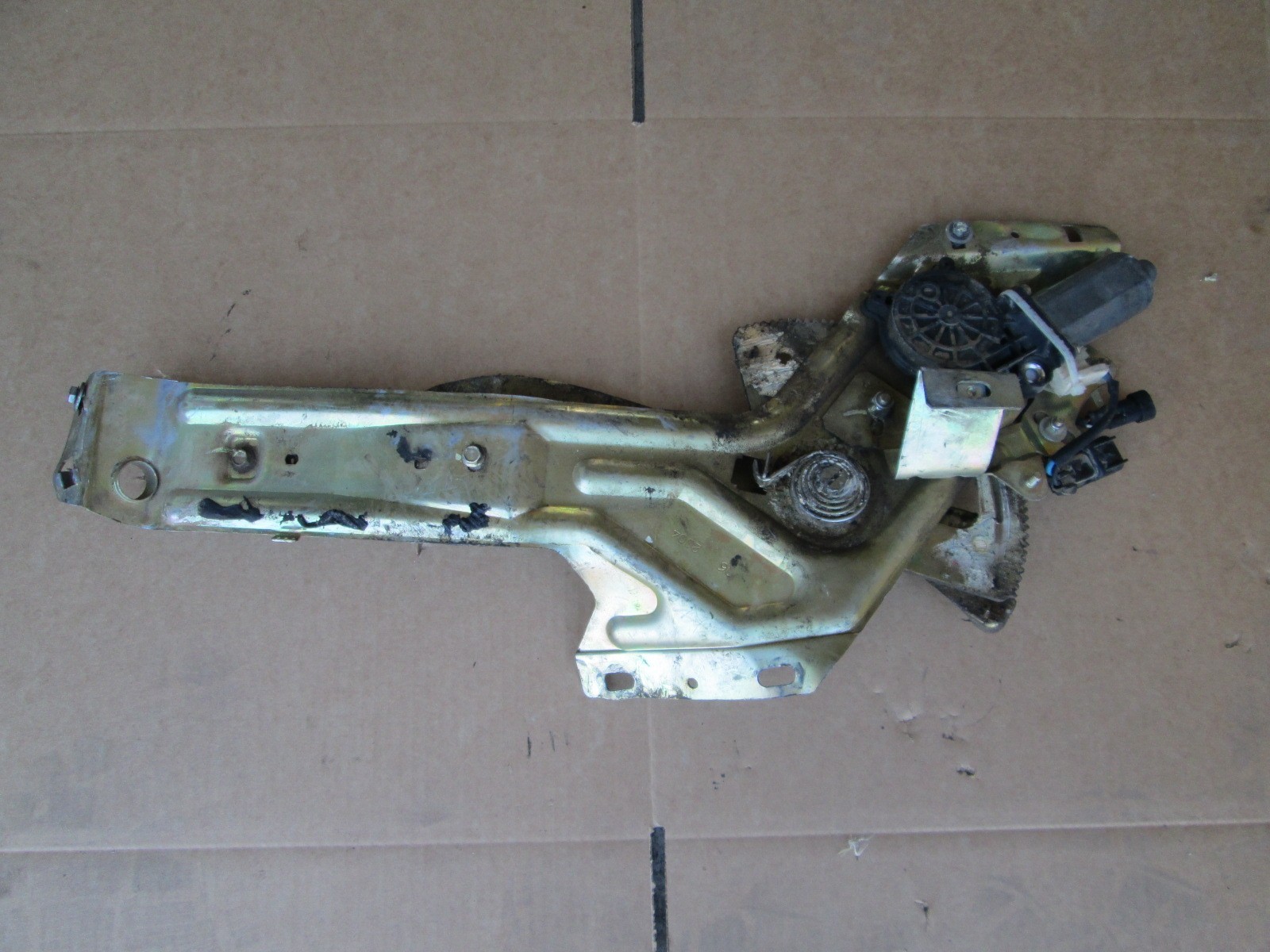 Ferrari 360 Modena - RH Door Glass Lift Mechanism / Regulator (Bent) # 65133200