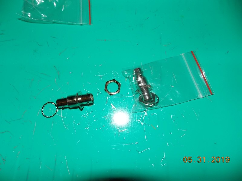 BNC TO BNC CHASSIS MOUNT FEMALE (NEW) (2)
