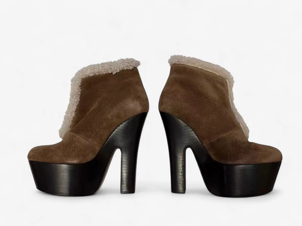 Hermosas botas marrones con suela gruesa de Dsquared2 EE. UU. 6/ REINO UNIDO 4/ UE 37 Foto 3 de 4