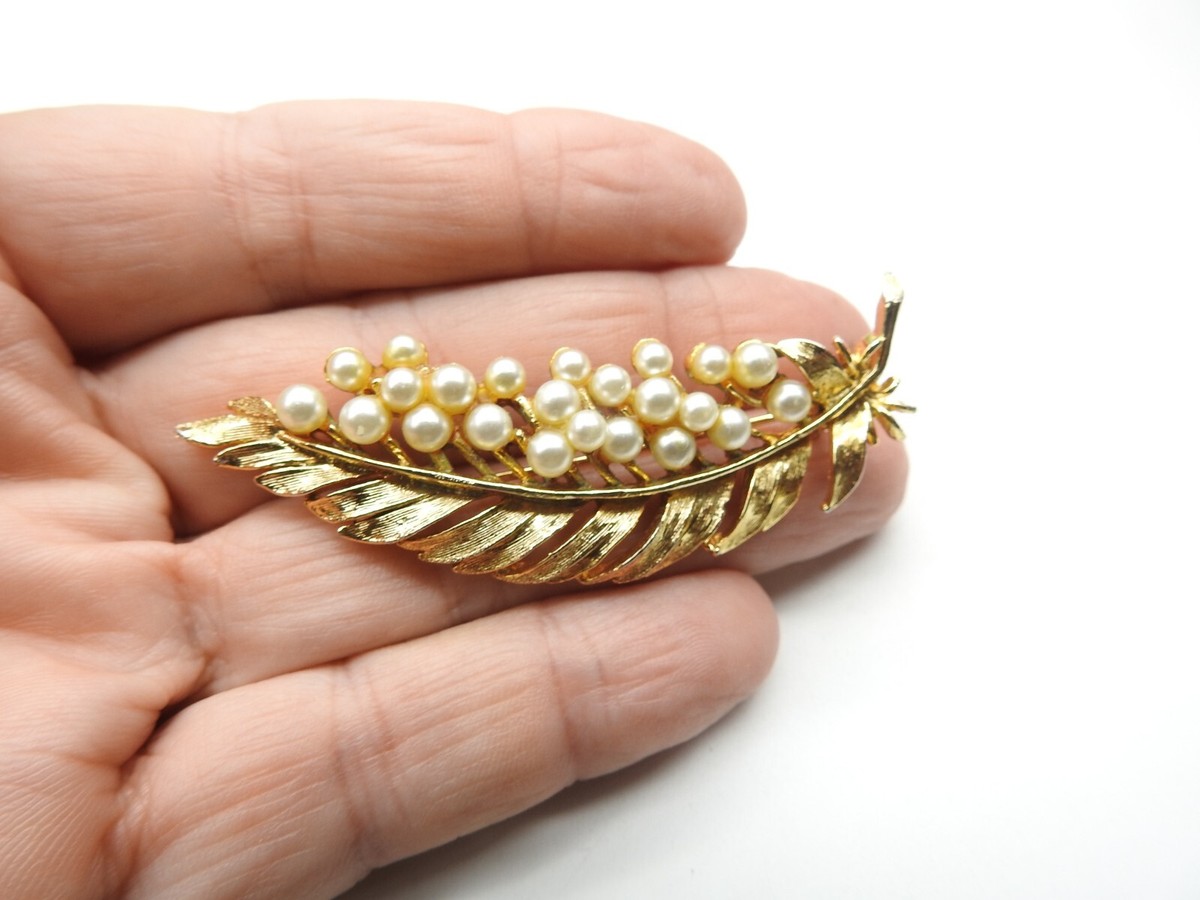 Signed ART Arthur Pepper Faux Pearl Beaded Gold Tone Leaf Brooch