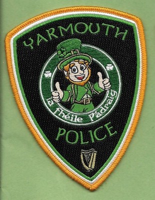 YARMOUTH MASS MA HOLIDAY ST PATRICK PATCH YPD TWO THUMBS UP