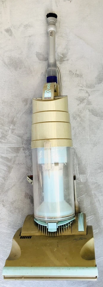 Dyson DC01 Antarctica Solo Vacuum Cleaner Hoover Blue Rare + Tools Working - Image 3 of 4