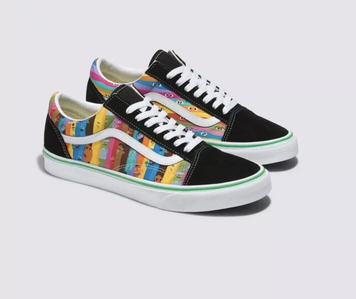 🔥Vans x Sesame Street Old Skool (UNISEX) Black Multi 🔥Vans x Sesame Street Old Skool (UNISEX) Black Multi