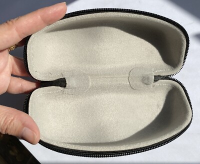 Vogue Zip Up Glasses Case For Designer Sunglasses Hard  display picture 1