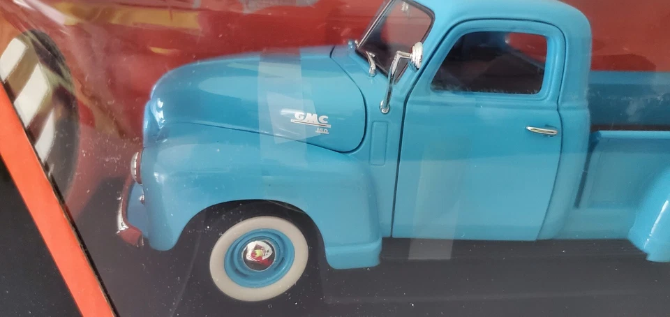 Camioneta GMC Road Signature 1950 escala 1:18 azul nueva en caja Foto 2 de 4