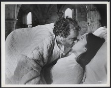 HUGH GRIFFITH JOSEPHINE CHAPLIN in The Canterbury Tales '72 KISS