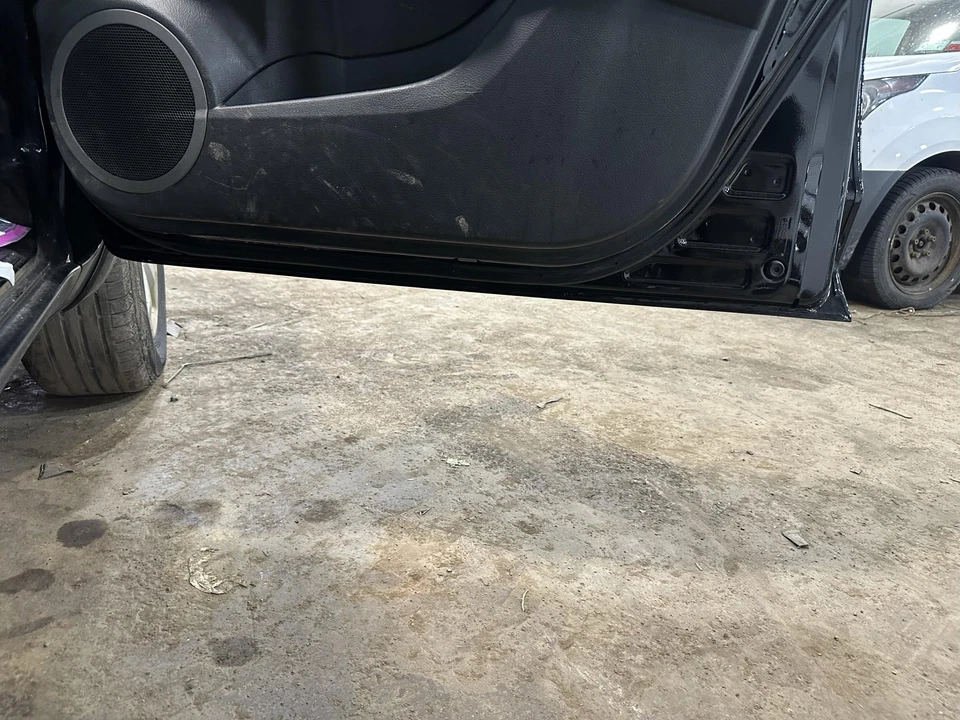 Used Front Right Door Assembly Front fits: 2012 Toyota Rav4 electric windows US Foto 3 de 4