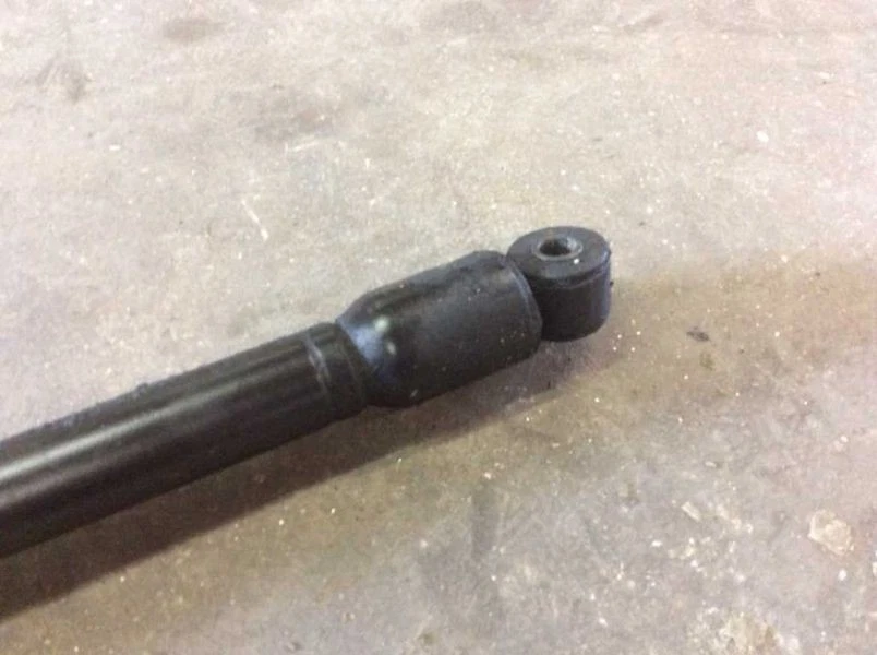 80 81 82 83 84 85 MERCEDES BENZ 300D 300TD 300CD STEERING STABILIZER DAMPER - Imagem 3 de 4