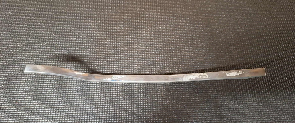 1947 1948 1949 International KB Series Truck Grill Trim SHIPS WORLDWIDE - Image 3 of 4