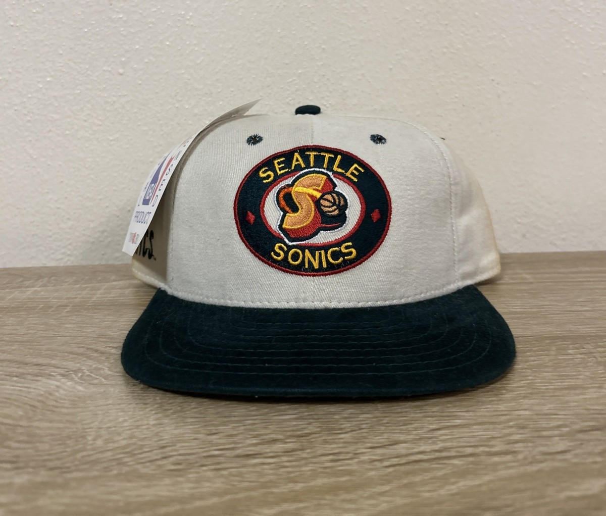 NEW ERA 90's シアトル スーパーソニックス スナップバッグ Seattle Super Sonics NBA New Era Snapback Cap Hat Vintage 90's