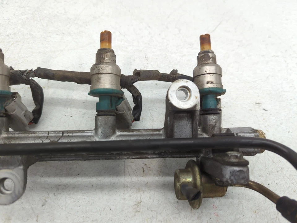 1996 Suzuki Esteem Engine Ignition Distributor Oem F9HX1 - Image 4 of 4