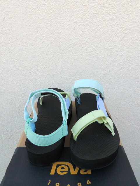 Chaco | Shoes | Chaco Mens Green Toe Loop Hiking Sandals 7 Euc | Poshmark