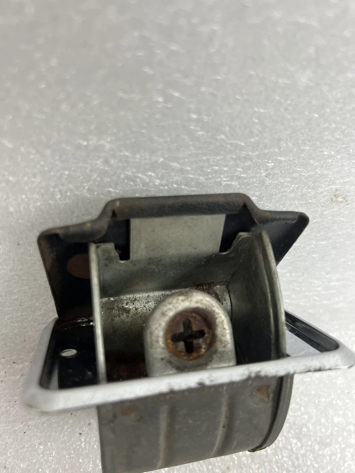 1971-1972 FORD LTD Galaxy Brougham задняя крышка пепельница - Изображение 3 из 3