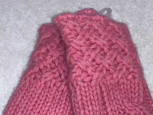 PORTOLANO WOMEN’S KNIT MITTENS PINK WOMEN'S ONE SIZE WOOL ANGORA NWT - Picture 2 of 6