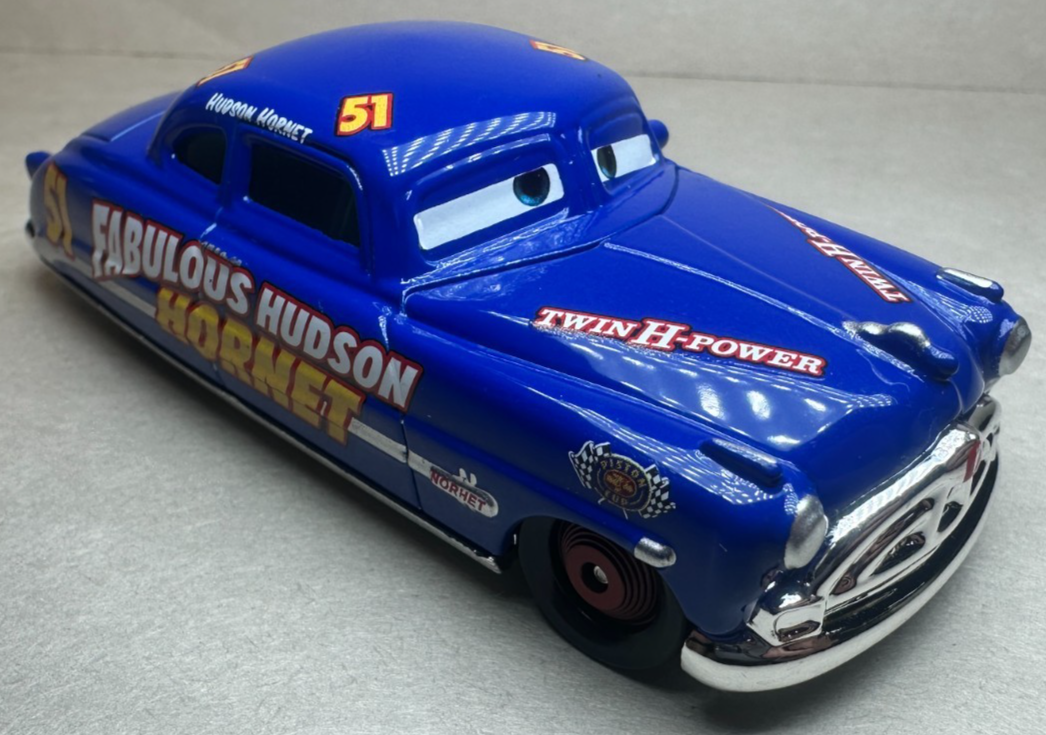 Disney Pixar Cars Fabulous Hudson Hornet #51 Racing Doc Hudson Diecast 1:55 FC