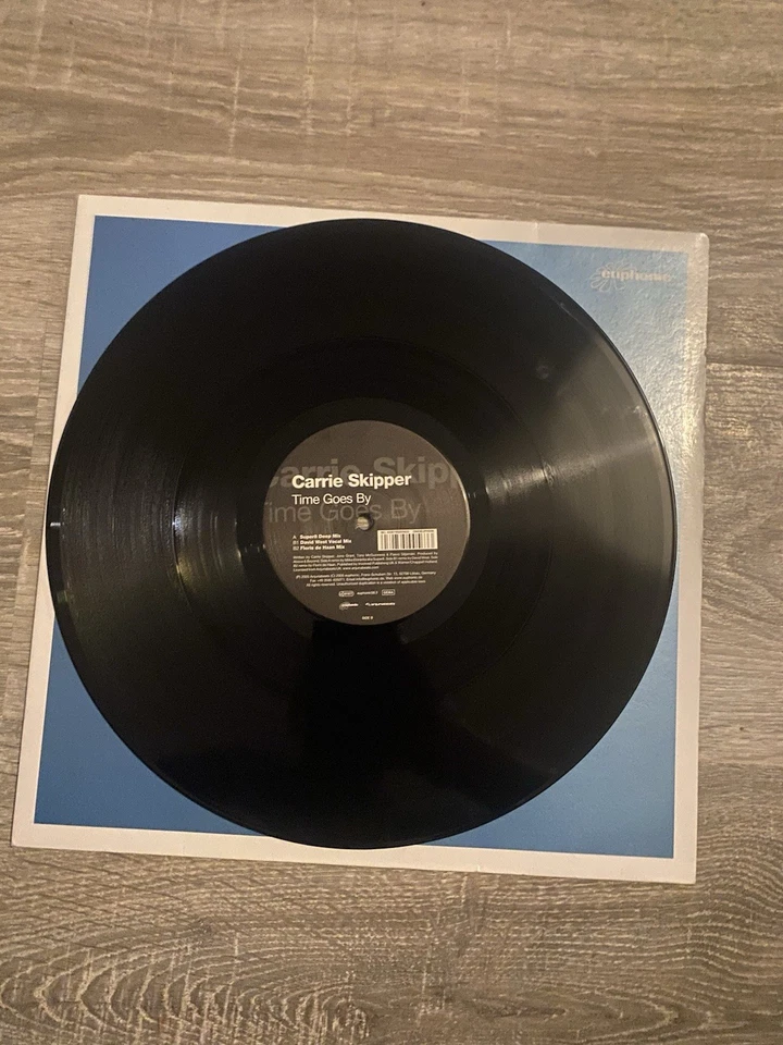 Vinyl - Image 4 of 4