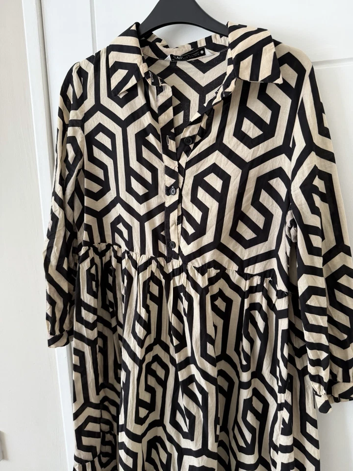 Zara Geometric Print Midi Maxi Shirt Dress Beige Black Size M - Image 4 of 4