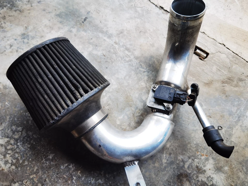 INJEN AIR INTAKE TOYOTA PRIUS C - Image 3 of 4