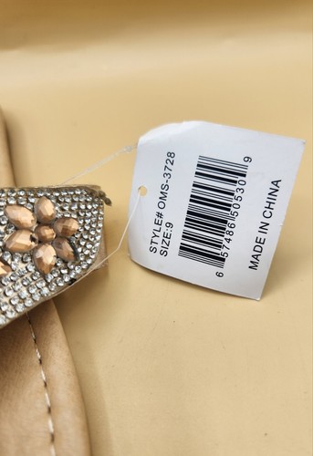 Women's Sandals Size 9 Olivia Miller Silver/Gold Sequined Thong Flip Flops, NWT - Picture 13 of 13