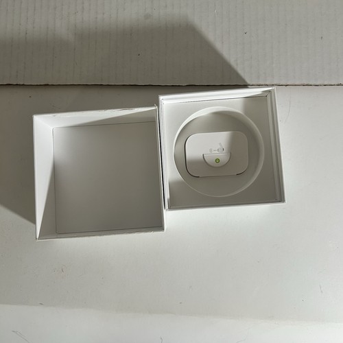 Apple AirPods Pro 2nd Generation Empty Box Only with Different Head Cover Sizes - 第 7/9 張圖片