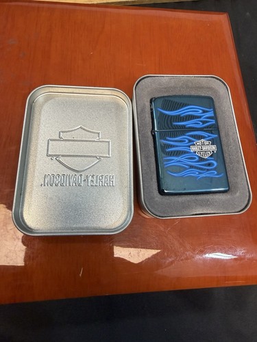 Vintage Zippo HARLEY DAVIDSON 2004 Flames Polished Blue