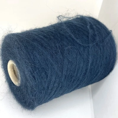 Fil de laine d'alpaga bleu foncé sur cône POIDS DENTELLE artisanat *LIBRE... - Photo 1/4