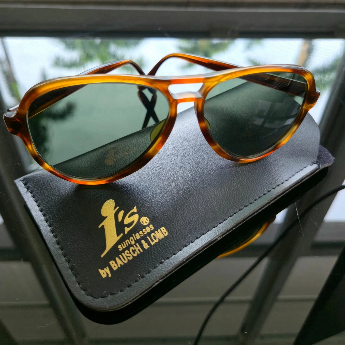 Rare Vintage B&L Ray-Ban Sunglasses - Frame France Style 1562 Tortoise Ray-Ban Tortoise 1980s Vintage Sunglasses for sale | eBay main image 4