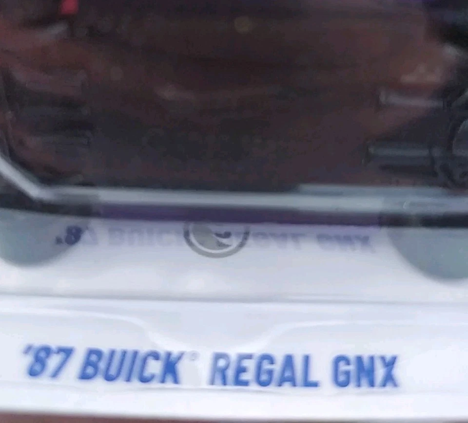 Hot Wheels 2026 Case A Treasure Hunt TH '87 Buick Regal GNX 1:64 - Immagine 2 di 4