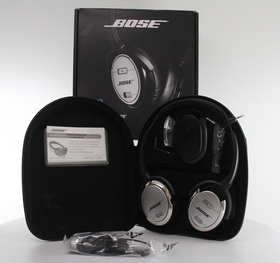 Boxed Bose QC3 QuietComfort 3 Acoustic Noise Cancelling