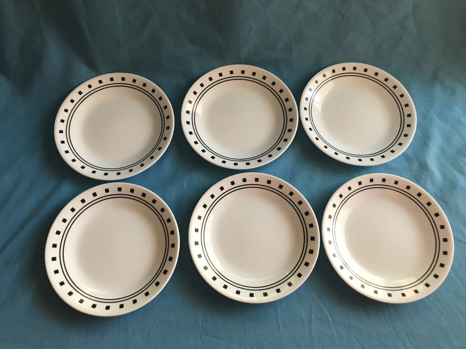 6 Pre-Owned Corelle Dessert Bread Plates City Block Design Black ...