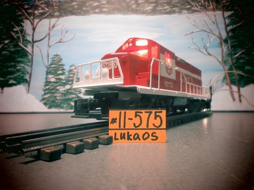 Lionel #6-8772 Gauge GP-20 GM & O DIESEL LOCOMOTIVE 8772 TESTED RUNS WELL.