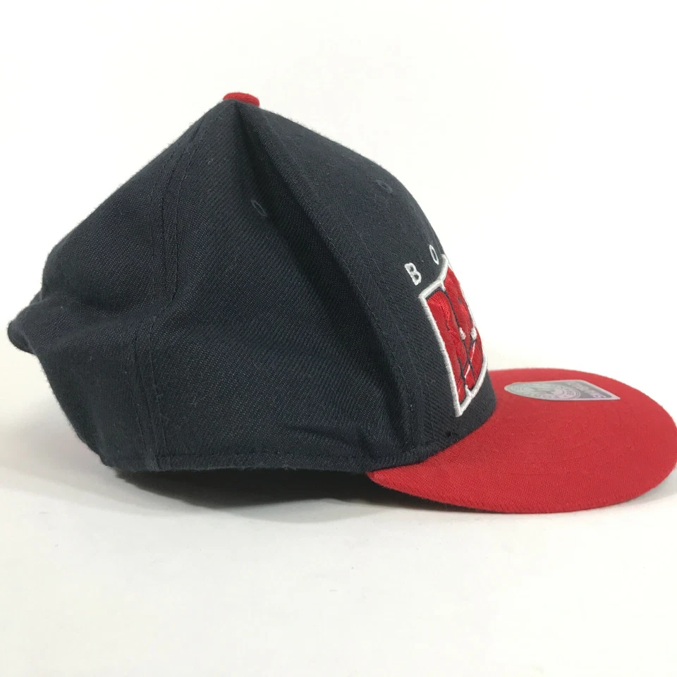 Boston Red Sox Snapback Hat Red Navy Blue Large Spellout Logo Socks Outline - Image 2 of 4