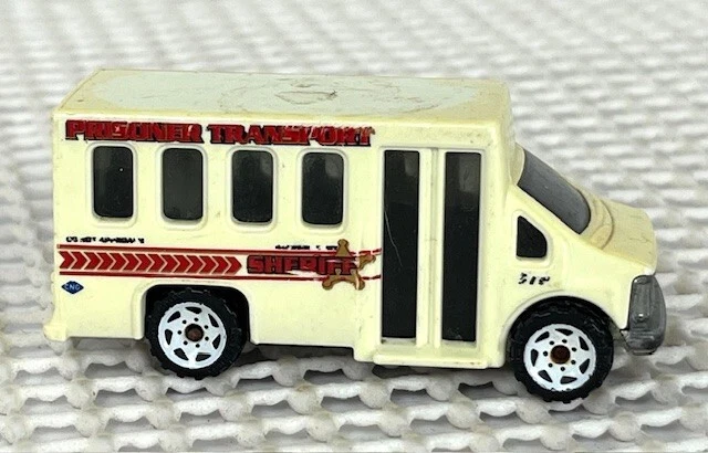 Autobús de transporte Chevy Matchbox Sheriff transporte de prisioneros Foto 2 de 4