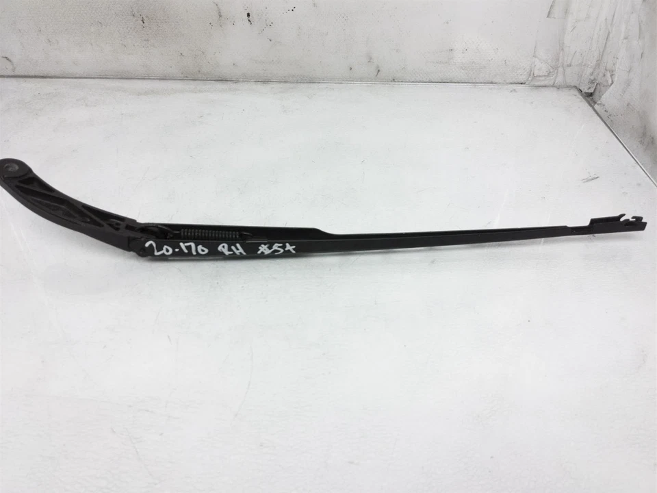 奥迪 A6 2000 - 2011 右挡风玻璃雨刮臂 4F1-955-408-B Oem — 第 4/4 张图片